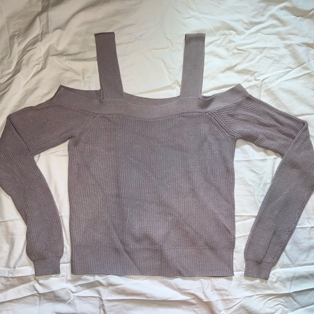 Kendall and Kylie off the shoulder sweater size Xs